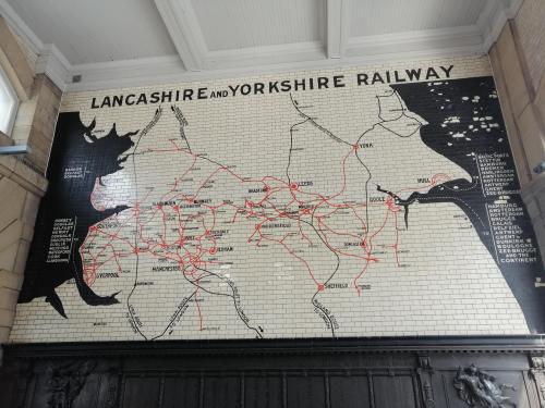 Lancashire and Yorkshire Railway @ Victoria station, Manchester