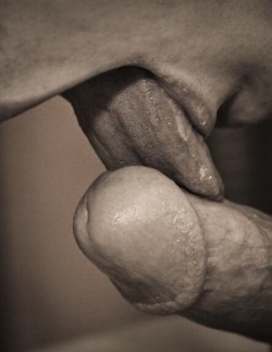 poeticsir:Savour Love the smoothness of his cock