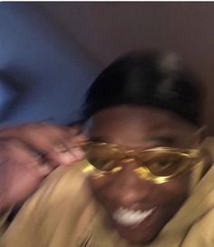 jehovahhthickness:  justamiafreak:  uncleromeo:  yanimodowey:  jehovahhthickness:  I don’t have pretty feet 😪  Feet dudes:“aight bet”  one thing I’ve learned from foot fetishists is the I have no fucking clue what “pretty feet” should look