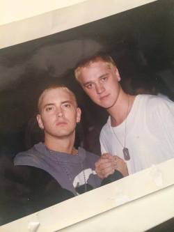 eminemsvevo:  &ldquo;I found this in a box in my garage. It’s a little faded. &rdquo;  Devon Sawa who play Stan just published this. 