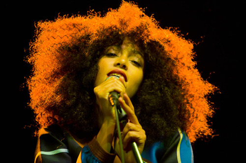 anxiousblackho:vidlamode:solange by jenna marie wakaniThe second photo I’m crying