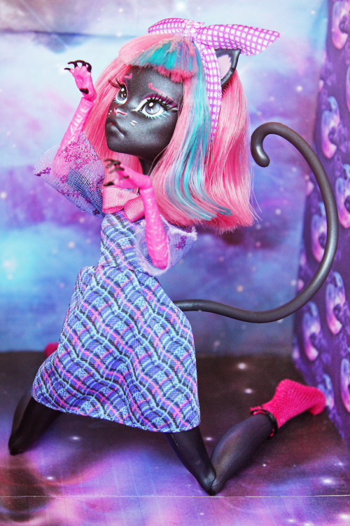 Porn Pics dollystrange:   Find my other dollies here!SpacecatMy