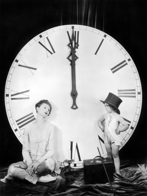 maudelynn:Myrna Loy with the New Year Baby c.1927
