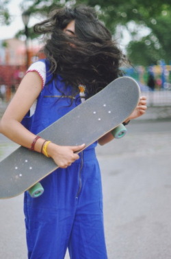 skate-girlz:  Skate girl http://skate-girlz.tumblr.com/