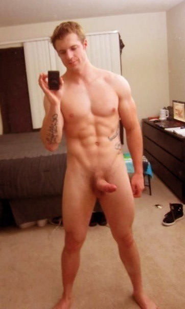 jockdays:  brodays:  Hot Self Pic Studs! Hundreds Of Dudes Added Daily! brodays.tumblr.com/  