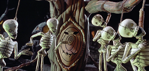 luciofulci:  “Boys and girls of every age, wouldn’t you like to see something strange? Come with us and you will see, this our town of Halloween.“  The Nightmare Before Christmas Before Christmas (1993)  dir. Henry Selick 