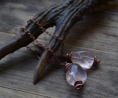 New hangers in my shop♥savaged quartz and recycle solid copper♥