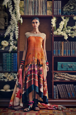 royallayn:  Tarun Tahiliani | Spring Summer