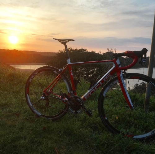 hellburch: When commuting is awesome @focusbikes @sram_australia @sramroad @fsa_road @power2maxoffic