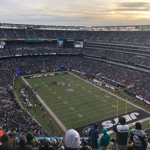 Attended my first NFL game today, turns out they tend to be pretty cold affairs (at MetLife Stadium)