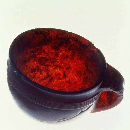 irisharchaeology: This beautiful amber cup was found in a prehistoric burial mound near Hove, Englan
