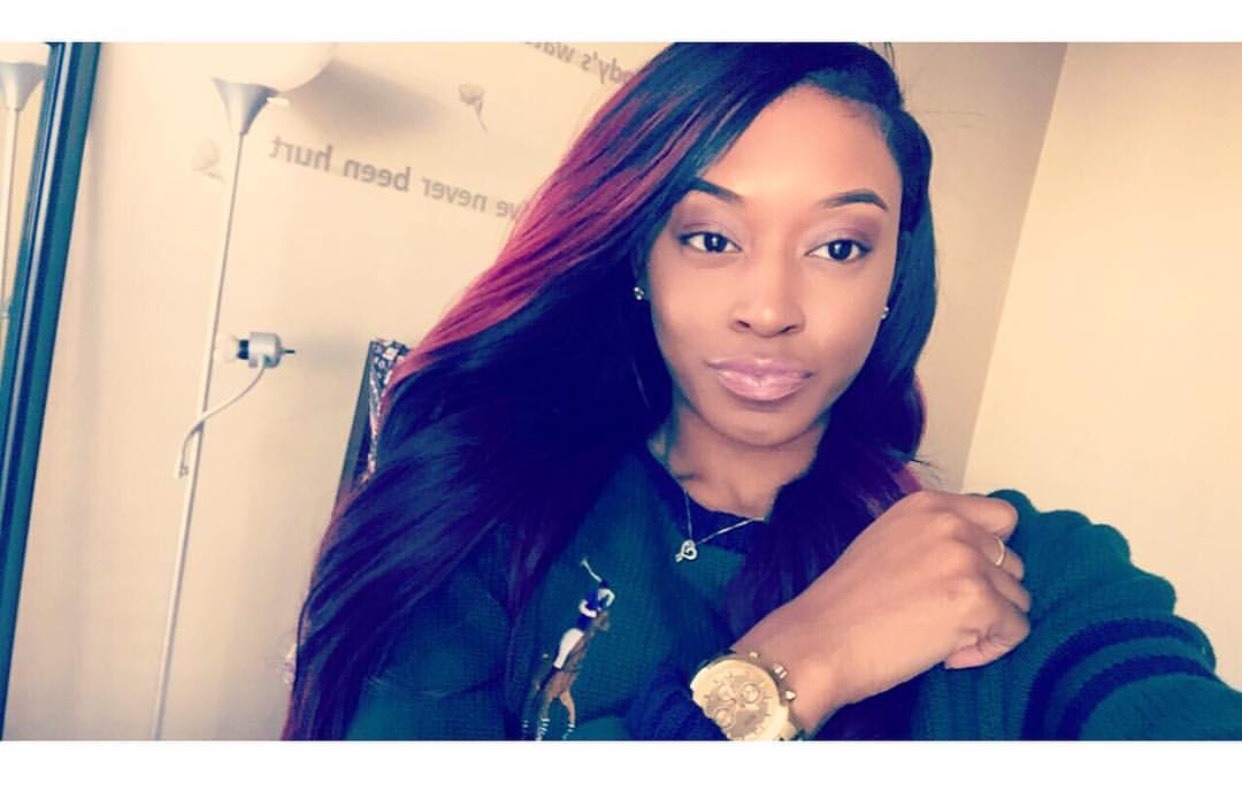 moneymackfromtheback:  angelstonaa:  Only because it’s black out and what not🖤