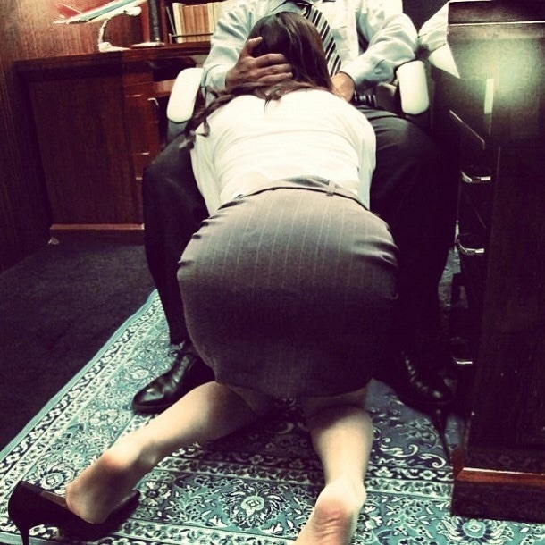 obedience-is-the-law:  colombianobsession:  Anytime and anyplace at my command 