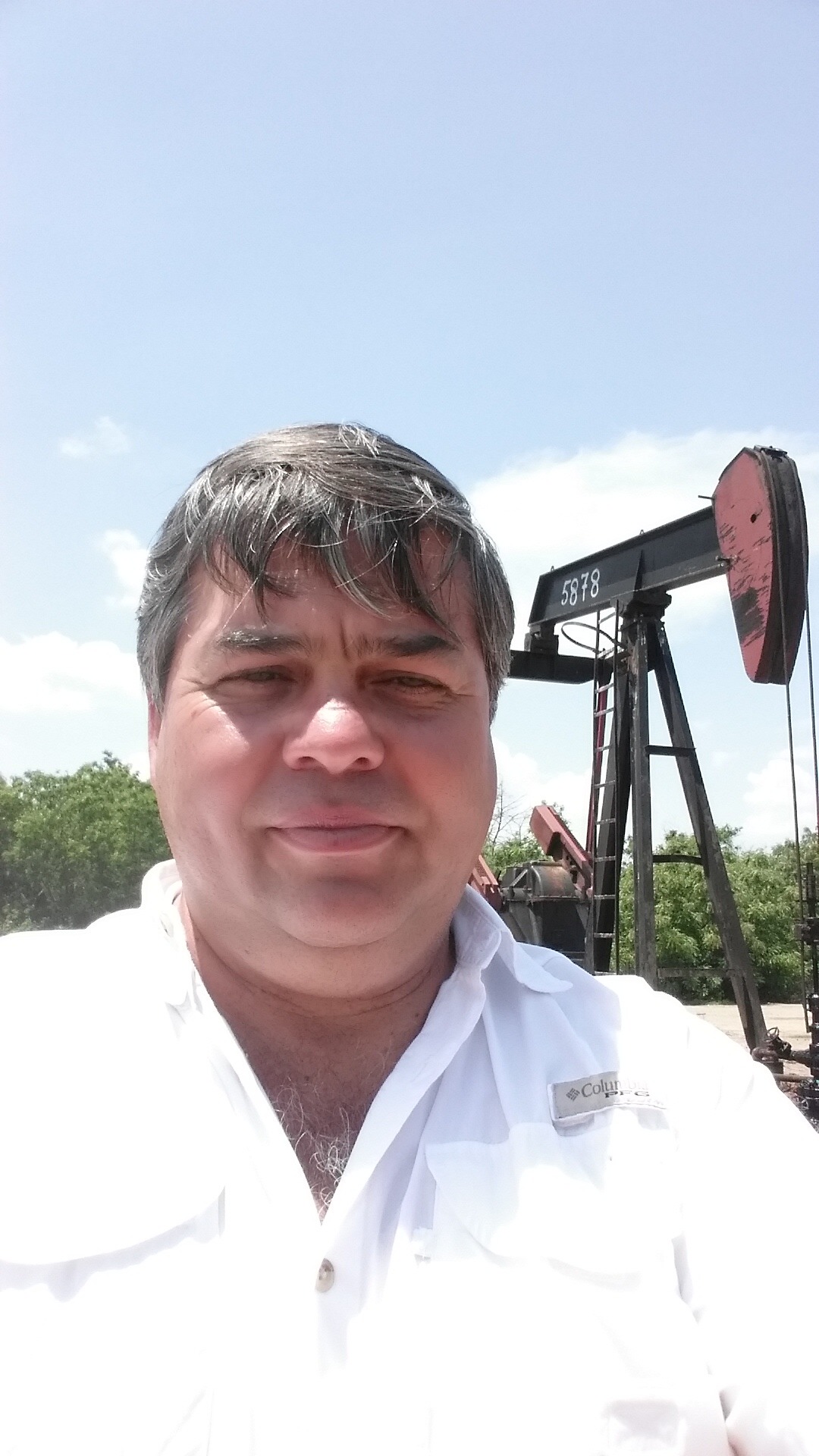 Alejandro Riquezes, CEO of Wind2share visited several oil fields in Venezuela
Our CEO had several meetings in Maracaibo and Barcelona and explained that oil referral opportunities are needed as many service companies are leaving the Country.