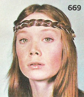 mabellonghetti:  Sissy Spacek modeling some headbands for a 1971 Collection’s catalog