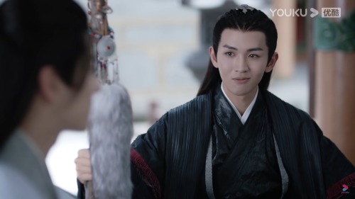 Heartbreaking : Qi Ye Stan With No New Content Since Years Re-watched The Same Word Of Honor Episode