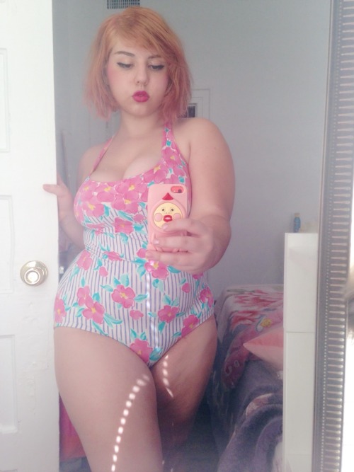 slayboybunny:i can’t believe this time last year I was terrified of wearing a swimsuit in public and now I am a certified beach bunny model  Sexy!!!