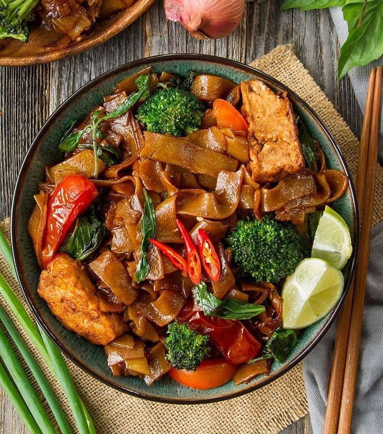 XXX veganfoody:Drunken Noodles  photo