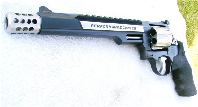 gunrunnerhell:  S&amp;W 629-47 Performance Center A custom built revolver meant