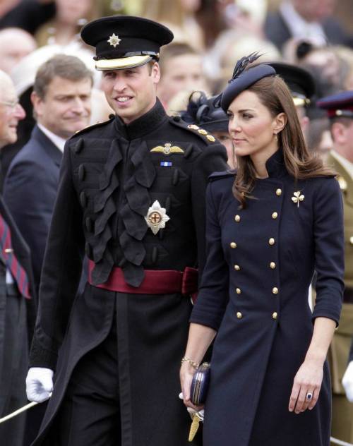 William and Kate at Irish Guards Afghanistan Operational Medals Parade. LOVING the coat…