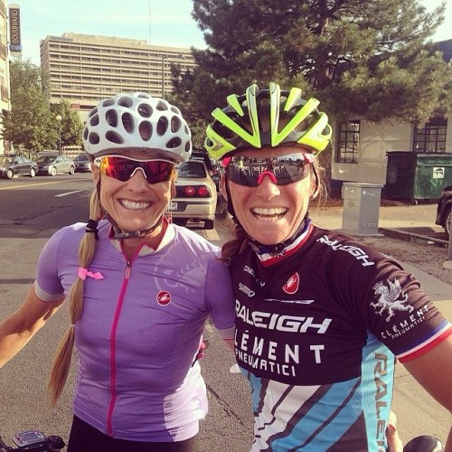 castellicycling: @annefrogie and @piloucaro racing in Denver today.