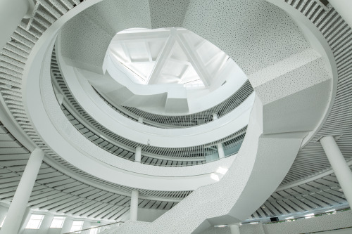 archatlas:  Nanjing Green Light HouseArchiland International would all like to produce more ‘green’ buildings with lower energy consumption or low carbon emission.. The challenge is at the same time to make this necessary new buildings even more