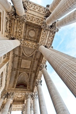 audreylovesparis:  Portico of the Pantheon,