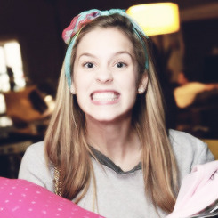 worldaguiar:  Rebeldes em ::: Caras e bocas 