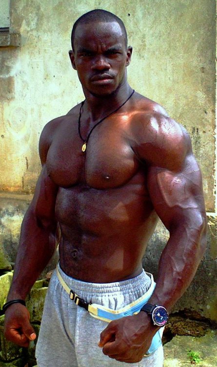 afrobangala:  Alpha Male from Gabon…He’s everything. I’m in love. Follow my blog for more Real Masculine Afro Men: www.http://afrobangala.tumblr.com/ Please like and reblog. 