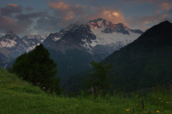 90377:   Day 1: Twilight at Alpe dell’Oro