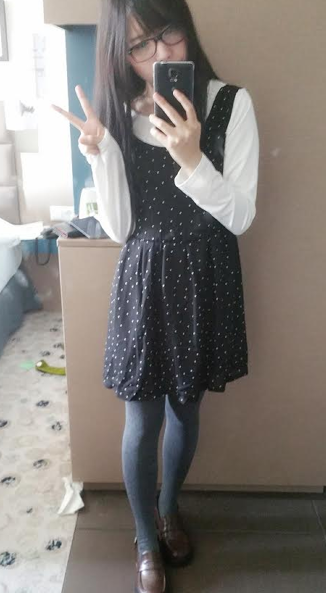lilypichu:  i wanted to compile some of my favorite outfit selfies (//ω//) hehe
