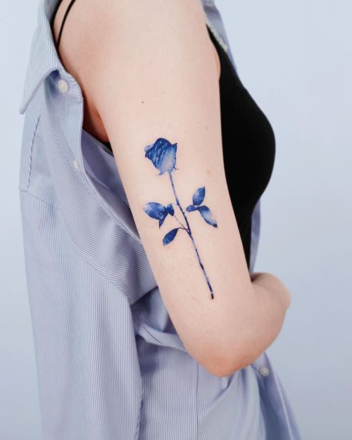 ig: e.nal.tattoo blue;rose