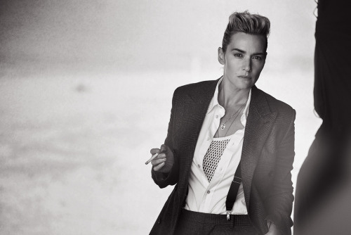 dragonreine:kristinnoeline:2bmanagementnews:PETER LINDBERGH | L’Uomo vogue starring Kate Winsl