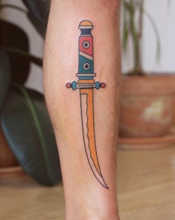 electrictattoos: patryk-hilton: Dagger done