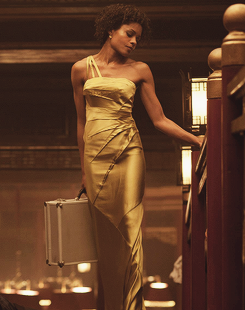 bluewoodensea:  stephrc79:  chernayavdovx:  My Favorite Fictional Ladies:  Naomie Harris as Eve Moneypenny in Skyfall   Gods, she’s fabulous.  #this performance is just such a delightful combination of the deadly and the mild #just a wonderful gentless