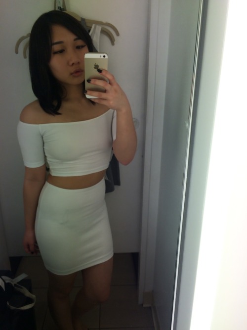 chinkyslutgirl:notpuppy: we out clubbin tonight adult photos
