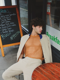 christos:  Eyal Booker by Julian White – Playhaus Magazine