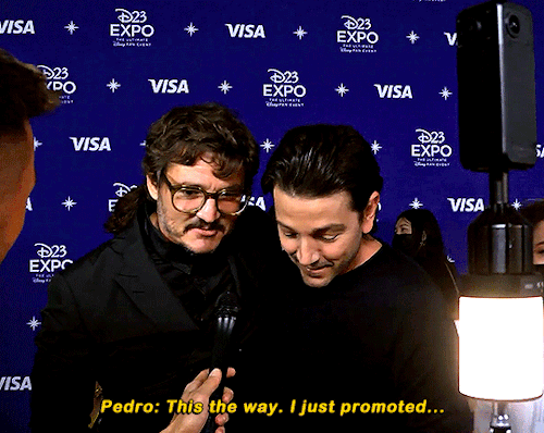 PEDRO PASCAL Crashing DIEGO LUNA’s Interview And Promoting ‘The Mandalorian’ D23 EXPO 2022 @ The