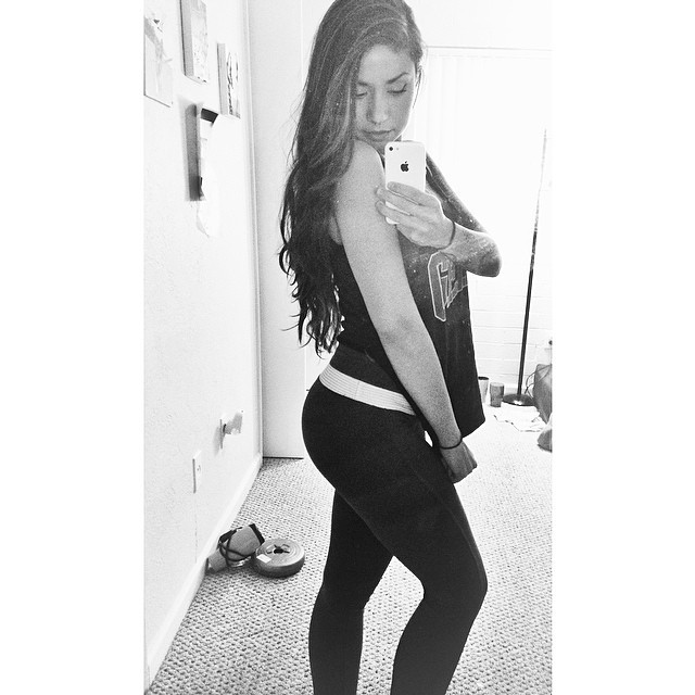 elliasuicide:  Happy Saturday! 💪👟 