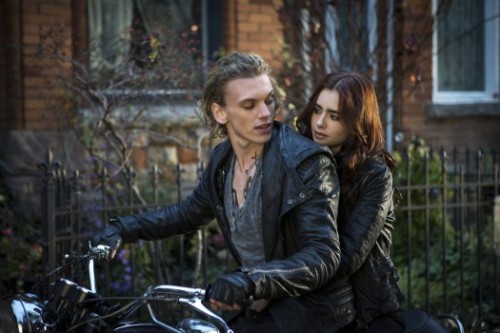 The Mortal Instruments: City of Bones new images! Jace, Clary and Simon all looking pretty sexy and 