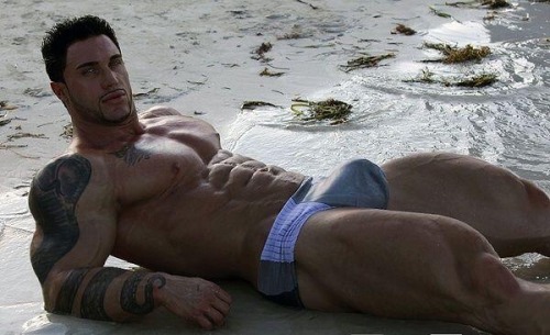 irishenko:  http://irishenko.tumblr.com 😝😝😝😝