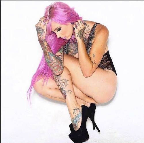 romanshowers: #InkedDoll