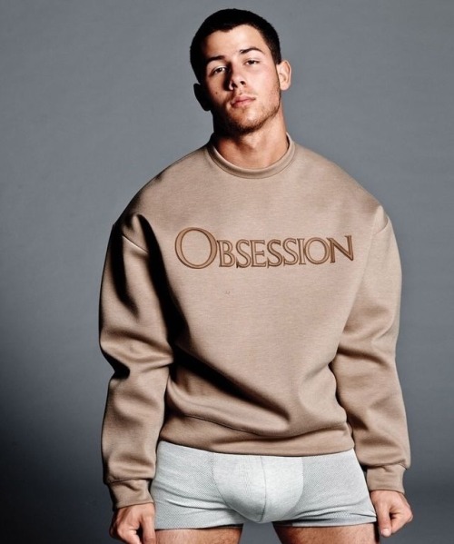tohottootouch:  Nick Jonas  DAYUM