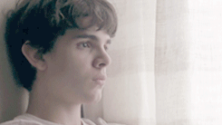 lukehernmingss:   Eu Não Quero Voltar Sozinho/I Don't Want to Go Back Alone (Brasilian