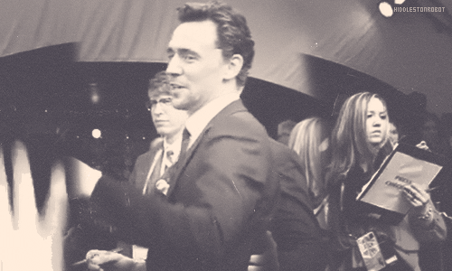 thetomhiddlestoneffect:  Thomas William Hiddleston - The Master of the Eye Flirt/Fuck