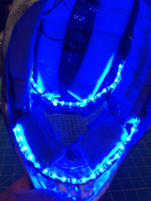 thatgearsguy:  Titanfall Cosplay WIP - 80 to 90% completed. Just need to tighten up a few details.