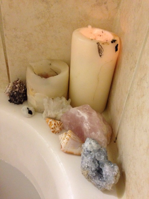 lavenderwaterwitch: just had the most relaxing bath, this lavender stress free bath bomb from work s