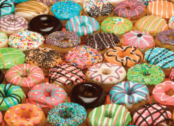 draziwder:  thelockerroom:  Donuts on my