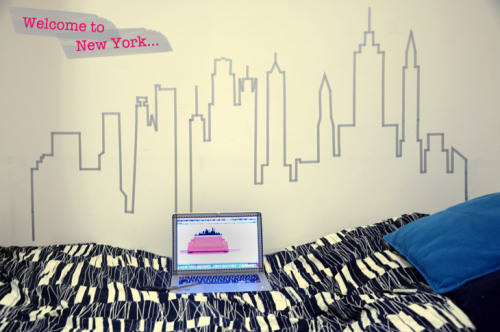 DIY City Skyline Done in Masking Tape Tutorial from Clones &lsquo;N&rsquo; Clowns here. I&rsquo;ve g