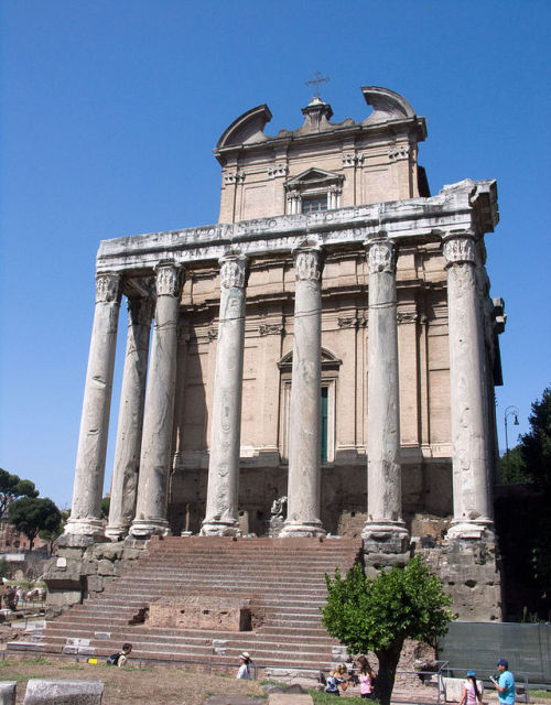 worldhistoryfacts:The medieval church of San Lorenzo, incorporating parts of the Temple of Antoninus